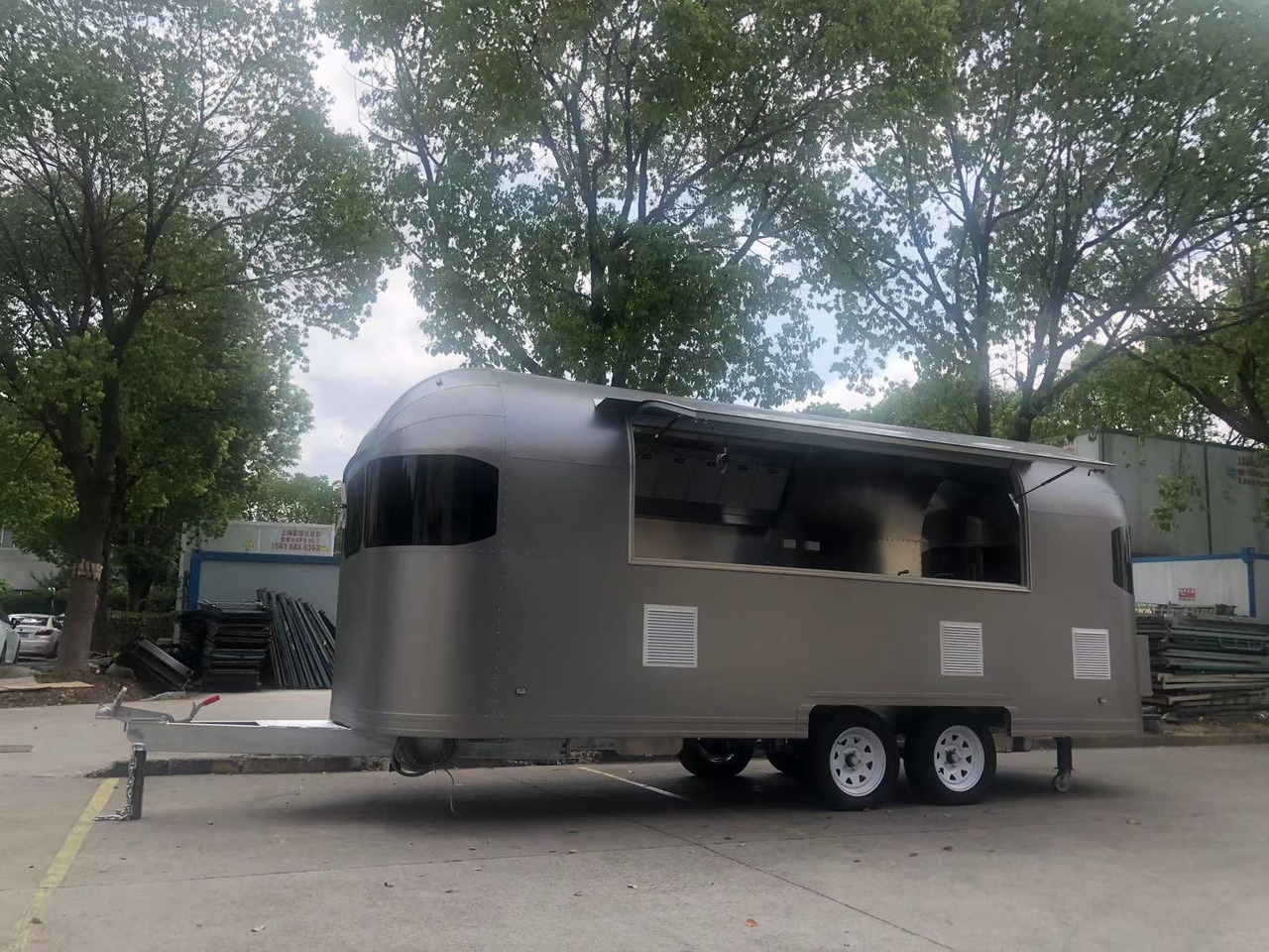 Deli Star Trailer American 6000 - EU Standards - Remorque magasin: photos 3 Deli Star Trailer American 6000 - EU Standards - Remorque magasin: photos 3