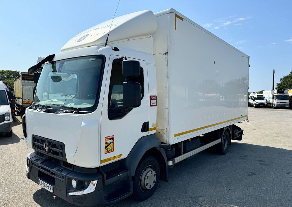 Renault D12 - Camion plateau: photos 1 Renault D12 - Camion plateau: photos 1