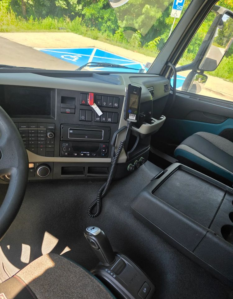 Camion frigorifique Volvo FM 330 D 11 EURO 6-D: photos 16