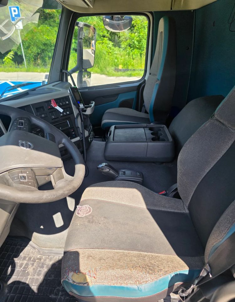 Camion frigorifique Volvo FM 330 D 11 EURO 6-D: photos 18