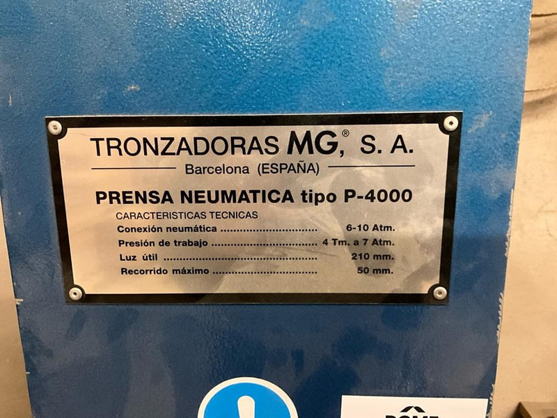 Tronzadoras P-4000 - Matériel industriel: photos 5 Tronzadoras P-4000 - Matériel industriel: photos 5