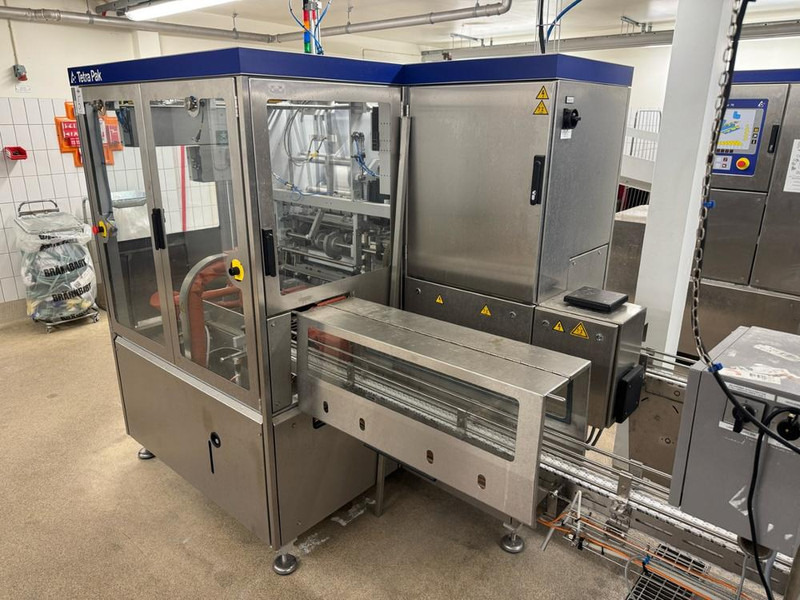 Tetra Pak Filmwrapper - Machine d'emballage et de conditionnement: photos 4 Tetra Pak Filmwrapper - Machine d'emballage et de conditionnement: photos 4