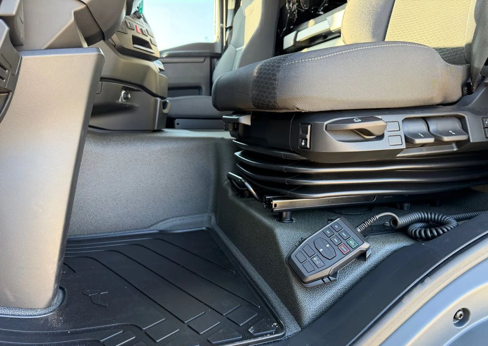 Camion à rideaux coulissants MAN TGM 18.250 FIRANA 22 euro palety!: photos 15