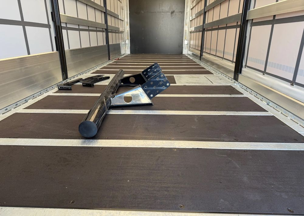 Camion à rideaux coulissants MAN TGM 18.250 FIRANA 22 euro palety!: photos 9