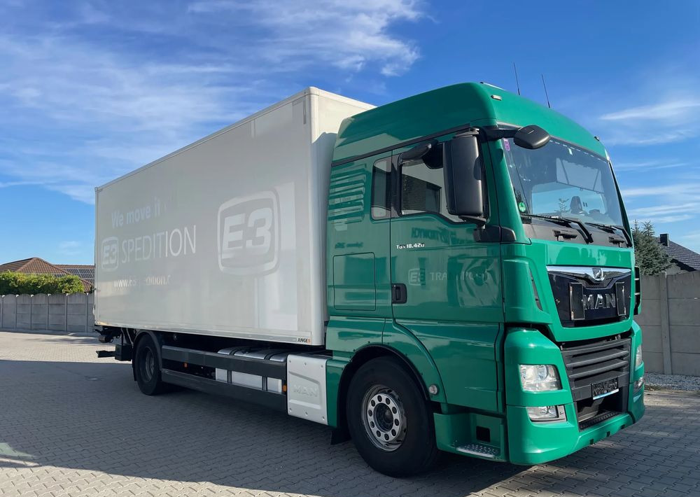 MAN TGX 18.420/ KONTENER 7,2m - Camion fourgon: photos 5 MAN TGX 18.420/ KONTENER 7,2m - Camion fourgon: photos 5