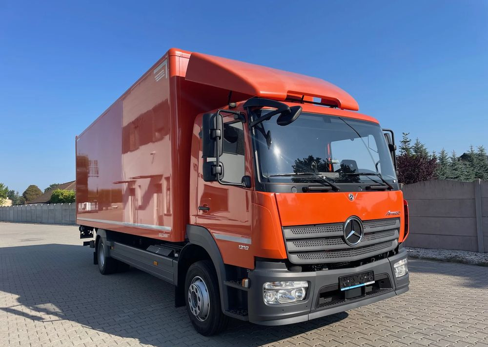 Mercedes-Benz ATEGO 1218 - Camion fourgon: photos 5 Mercedes-Benz ATEGO 1218 - Camion fourgon: photos 5