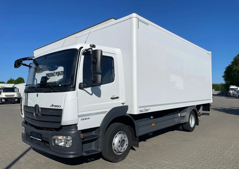 Mercedes-Benz ATEGO 1324, 15 EUROPALET, ŁADOWNOŚĆ 7,5 T - Camion fourgon: photos 2 Mercedes-Benz ATEGO 1324, 15 EUROPALET, ŁADOWNOŚĆ 7,5 T - Camion fourgon: photos 2