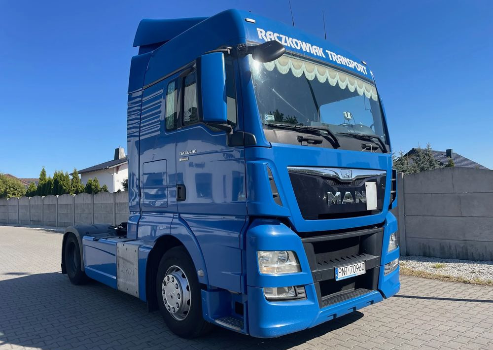 MAN TGX XLX18.440 - Tracteur routier: photos 3 MAN TGX XLX18.440 - Tracteur routier: photos 3