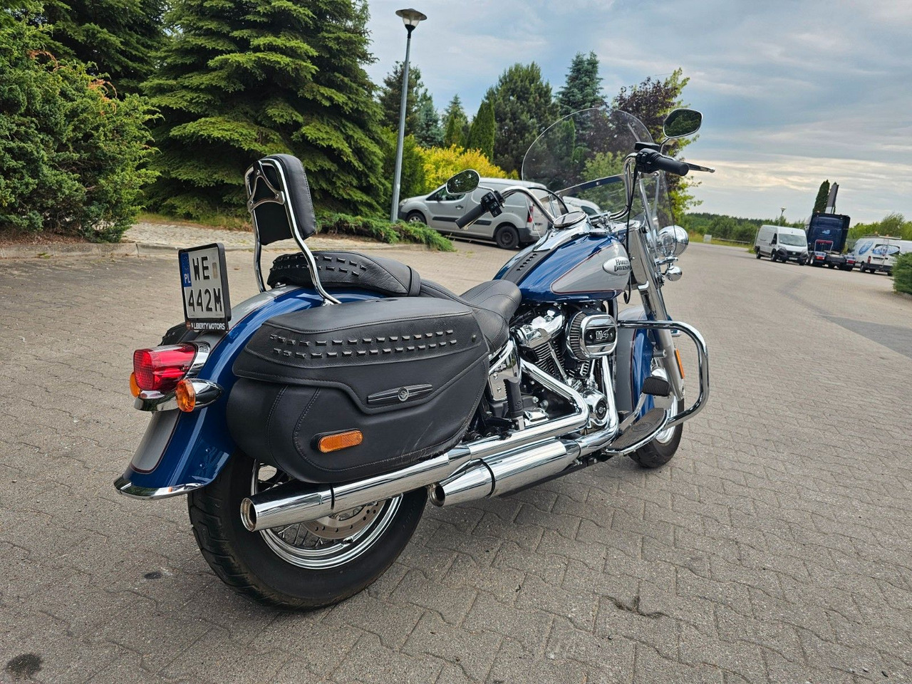 Harley-Davidson SOFTAIL Heritage Classic 114 nur 600km! Gepflegt - Motocyclette: photos 3 Harley-Davidson SOFTAIL Heritage Classic 114 nur 600km! Gepflegt - Motocyclette: photos 3