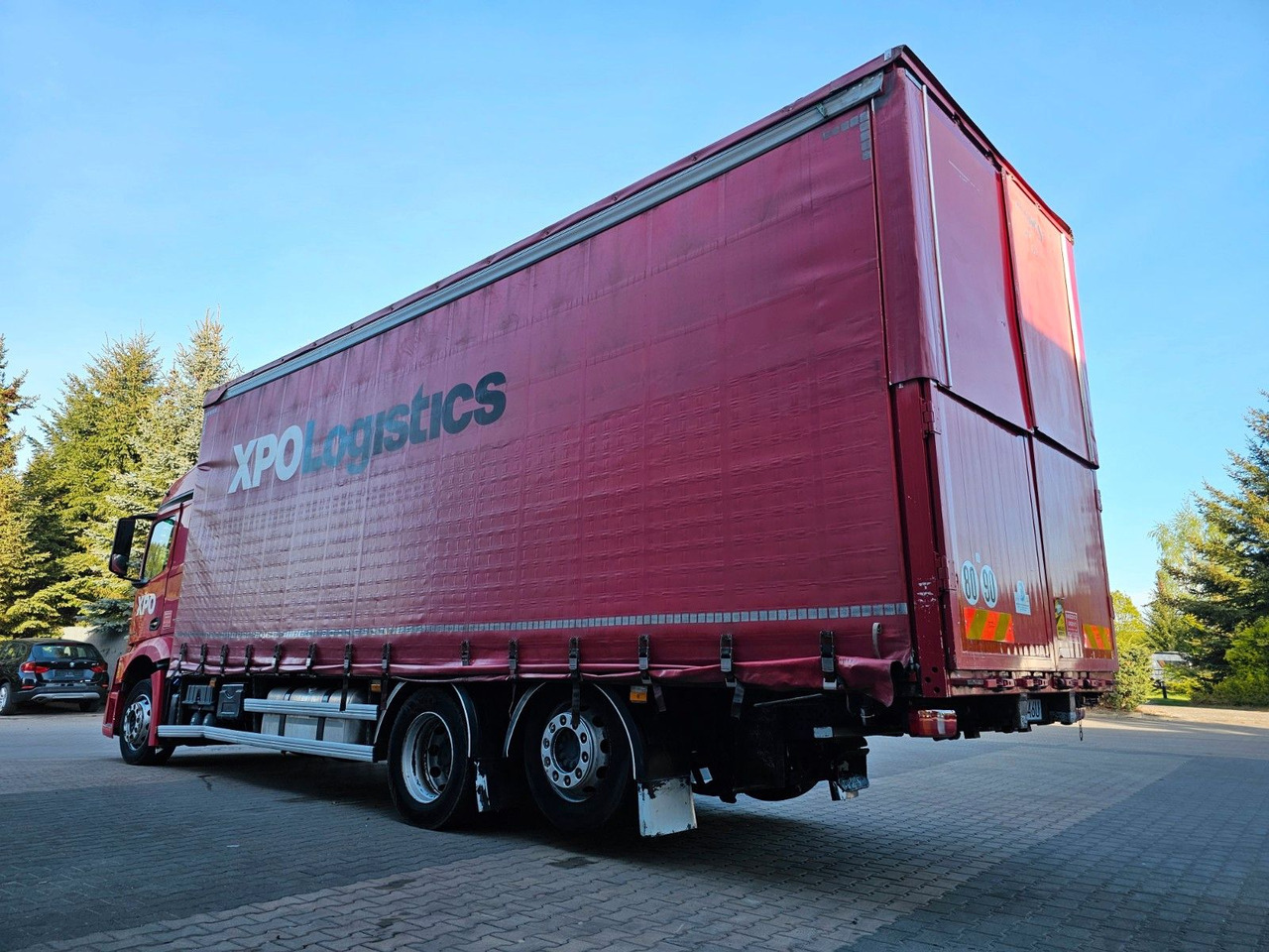 Mercedes-Benz 2543 ACTROS 6x2 JUMBO 8,2 Erhöhtes Dach Edscha - Camion à rideaux coulissants: photos 3 Mercedes-Benz 2543 ACTROS 6x2 JUMBO 8,2 Erhöhtes Dach Edscha - Camion à rideaux coulissants: photos 3