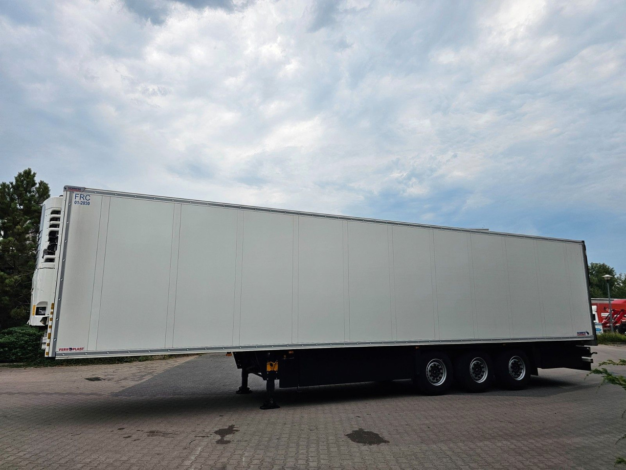 Schmitz Cargobull SKO24/L FP COOL V7 DOPPELSTOCK / Leicht unfall - Semi-remorque frigorifique: photos 5 Schmitz Cargobull SKO24/L FP COOL V7 DOPPELSTOCK / Leicht unfall - Semi-remorque frigorifique: photos 5