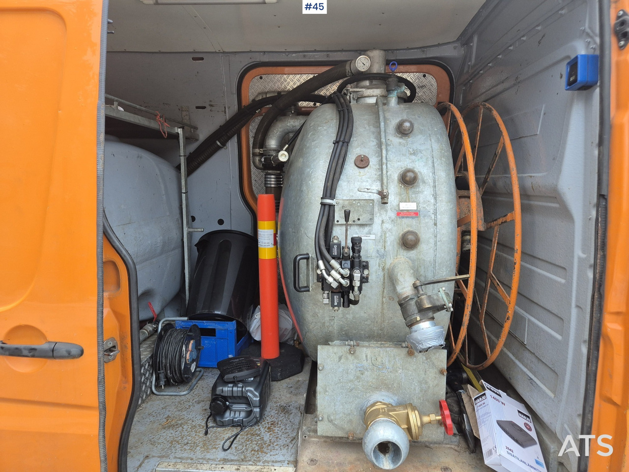 2011 Mercedes-Benz - Fourgon utilitaire, Véhicule de voirie/ Spécial: photos 5 2011 Mercedes-Benz - Fourgon utilitaire, Véhicule de voirie/ Spécial: photos 5