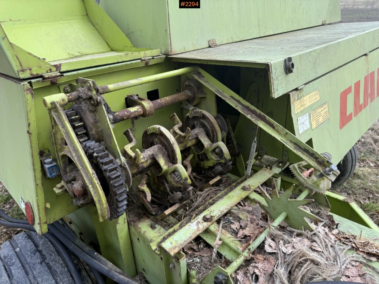 Matériel de fenaison Claas Markant 60 square baler with thrower: photos 15