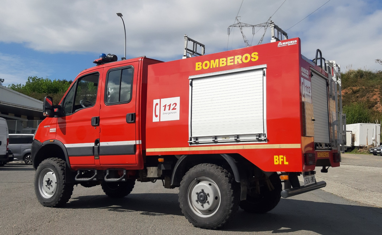 IVECO MAGIRUS DAILY 55S17W 4X4 - Camion de pompier: photos 3 IVECO MAGIRUS DAILY 55S17W 4X4 - Camion de pompier: photos 3