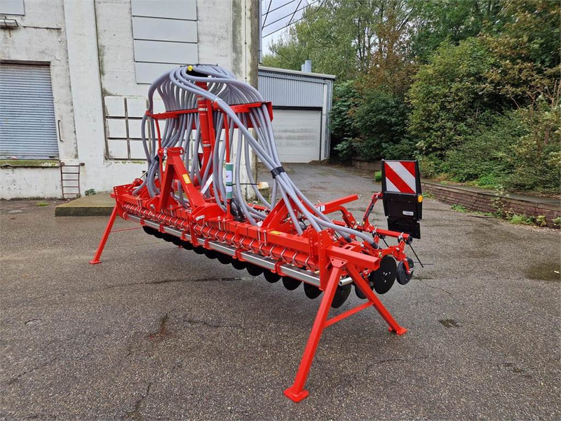 Kverneland CB 3500 3 punt - Combiné de semis: photos 1 Kverneland CB 3500 3 punt - Combiné de semis: photos 1