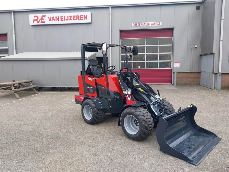 NORCAR a7750 automotive - Valet de ferme: photos 1 NORCAR a7750 automotive - Valet de ferme: photos 1