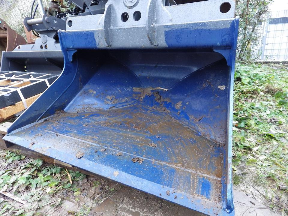 Planierlöffel 1200 mm hydr. schwenkbar MS08 (netto 3300,00) - Godet pour pelle pour Engins de chantier: photos 1 Planierlöffel 1200 mm hydr. schwenkbar MS08 (netto 3300,00) - Godet pour pelle pour Engins de chantier: photos 1