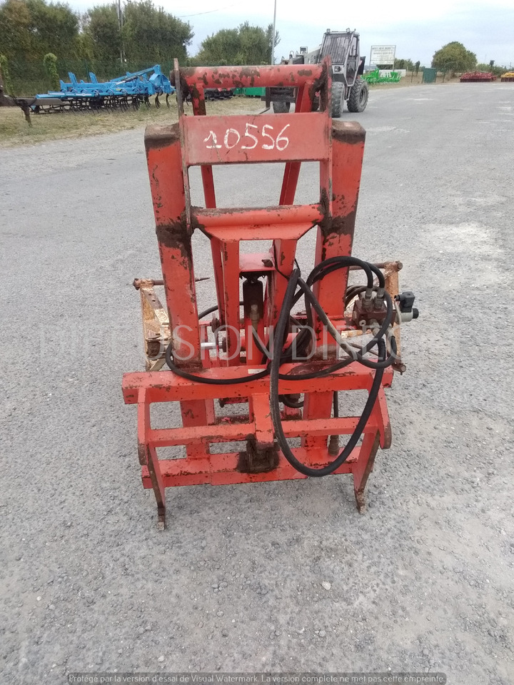 CALTEC SURELEVATEUR DE BOTTES 140 G - Matériel d'ensilage: photos 2 CALTEC SURELEVATEUR DE BOTTES 140 G - Matériel d'ensilage: photos 2