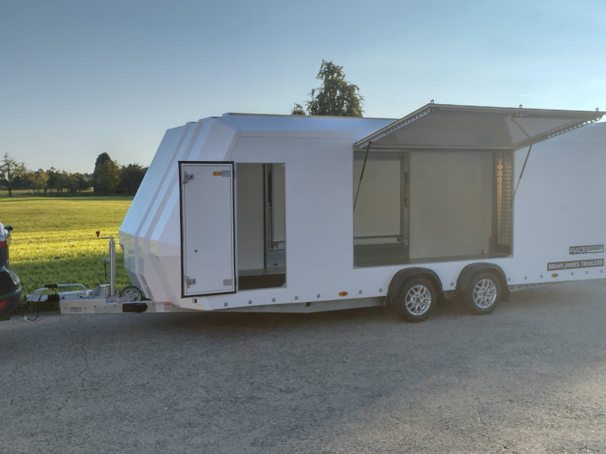 BRIAN JAMES TRAILERS RaceSport 340-5510 - Remorque porte-voitures: photos 1 BRIAN JAMES TRAILERS RaceSport 340-5510 - Remorque porte-voitures: photos 1