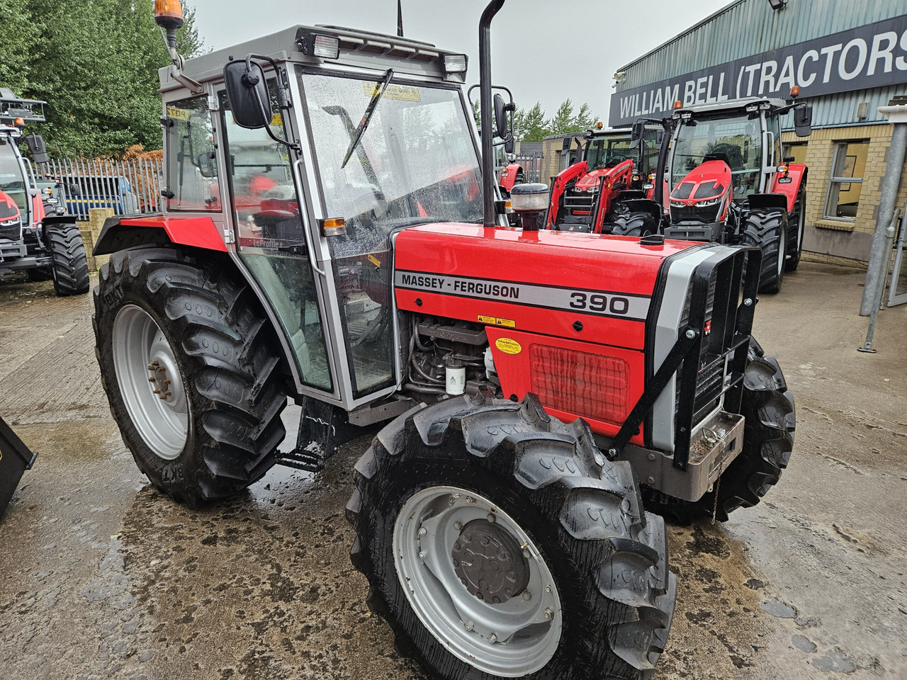 1992 390 4wd, 12/12 shuttle, nice condition - Tracteur agricole: photos 1 1992 390 4wd, 12/12 shuttle, nice condition - Tracteur agricole: photos 1