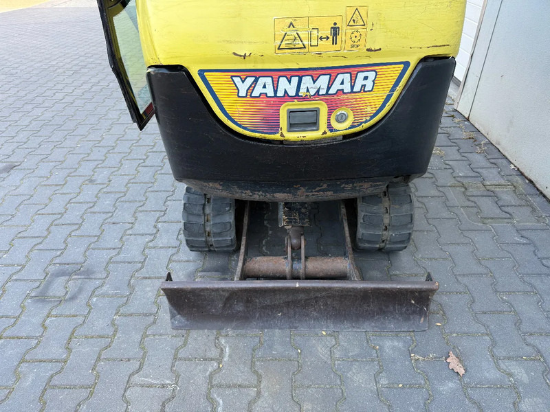 Yanmar SV17 - Mini grue: photos 5 Yanmar SV17 - Mini grue: photos 5