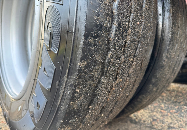 Semi-remorque plateau GT-Trailer 3-akselinen paripyörä B-linkki: photos 13 Semi-remorque plateau GT-Trailer 3-akselinen paripyörä B-linkki: photos 13