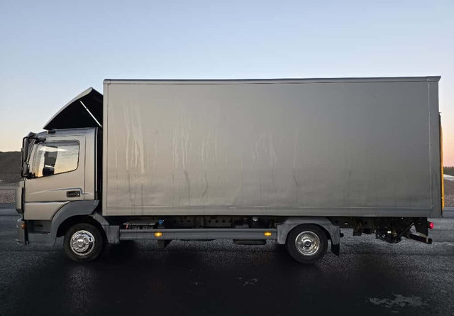 Mercedes-BenzAtego 4x2 Special - Camion fourgon: photos 2 Mercedes-BenzAtego 4x2 Special - Camion fourgon: photos 2