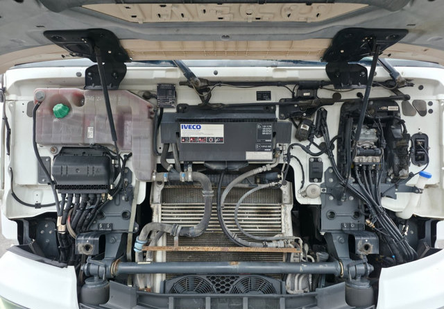 Tracteur routier IvecoS-Way 460 4x2 LNG / LBG: photos 13 Tracteur routier IvecoS-Way 460 4x2 LNG / LBG: photos 13