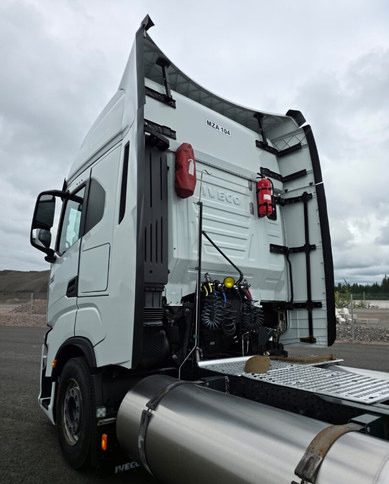 Tracteur routier IvecoS-Way 460 4x2 LNG / LBG: photos 10 Tracteur routier IvecoS-Way 460 4x2 LNG / LBG: photos 10