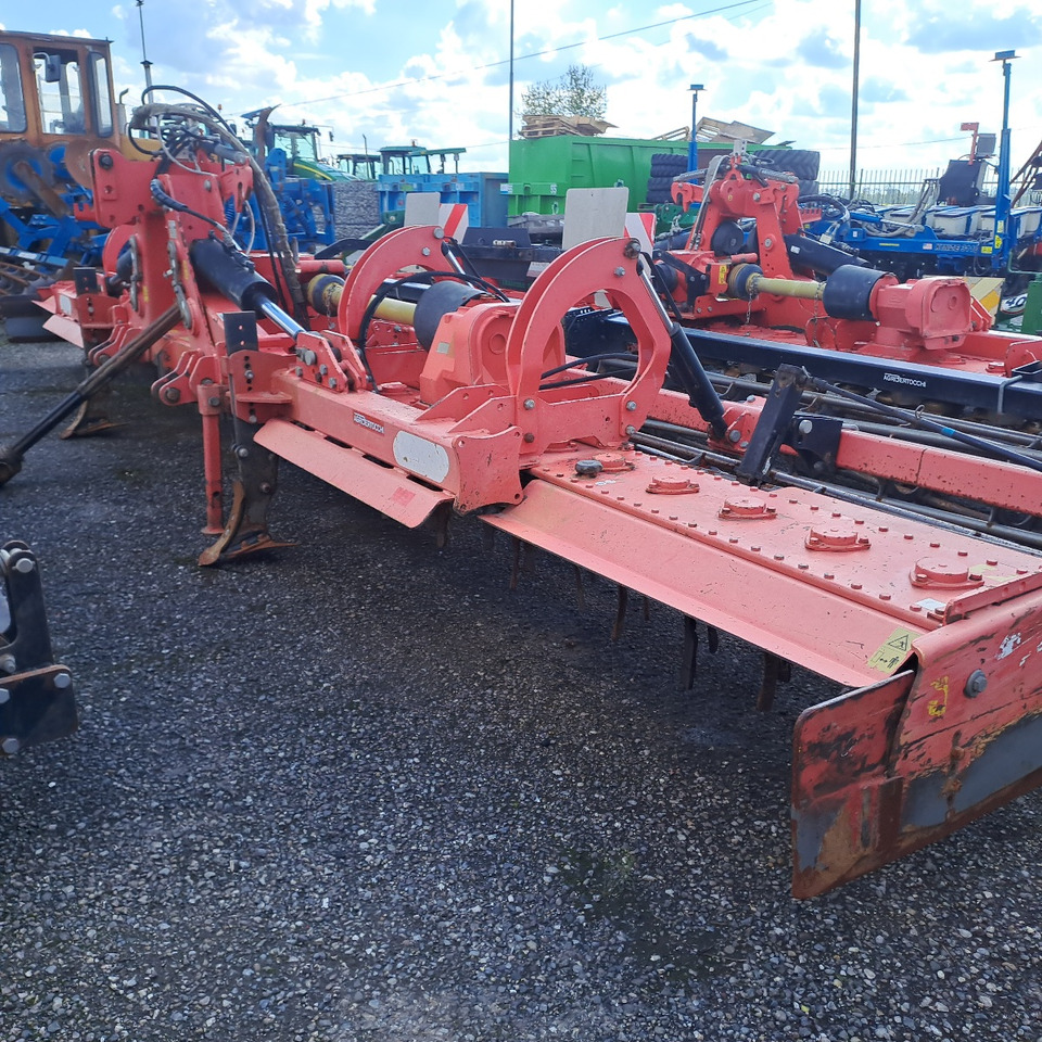 ERPICE ROTANTE MASCHIO AQUILA 7000 - Herse rotative: photos 1 ERPICE ROTANTE MASCHIO AQUILA 7000 - Herse rotative: photos 1