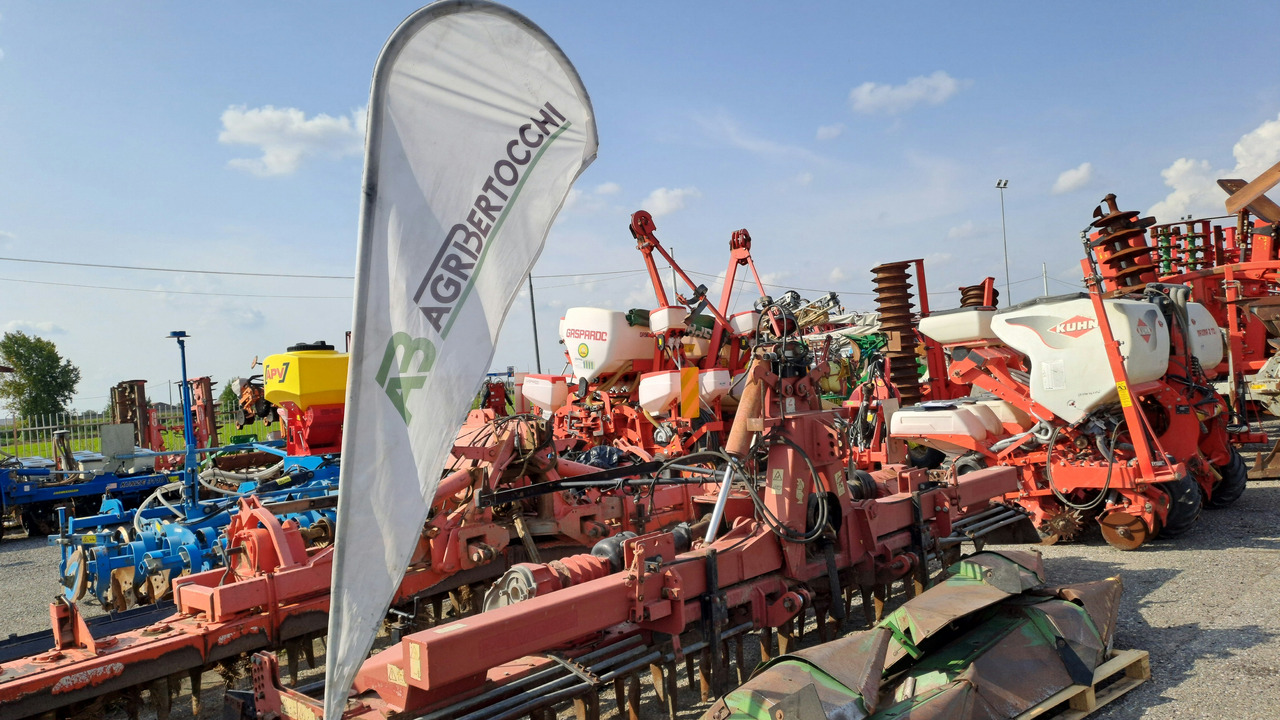 ERPICE ROTANTE RULLO GABBIA FERABOLI DUPLO T600 - Herse rotative: photos 2 ERPICE ROTANTE RULLO GABBIA FERABOLI DUPLO T600 - Herse rotative: photos 2