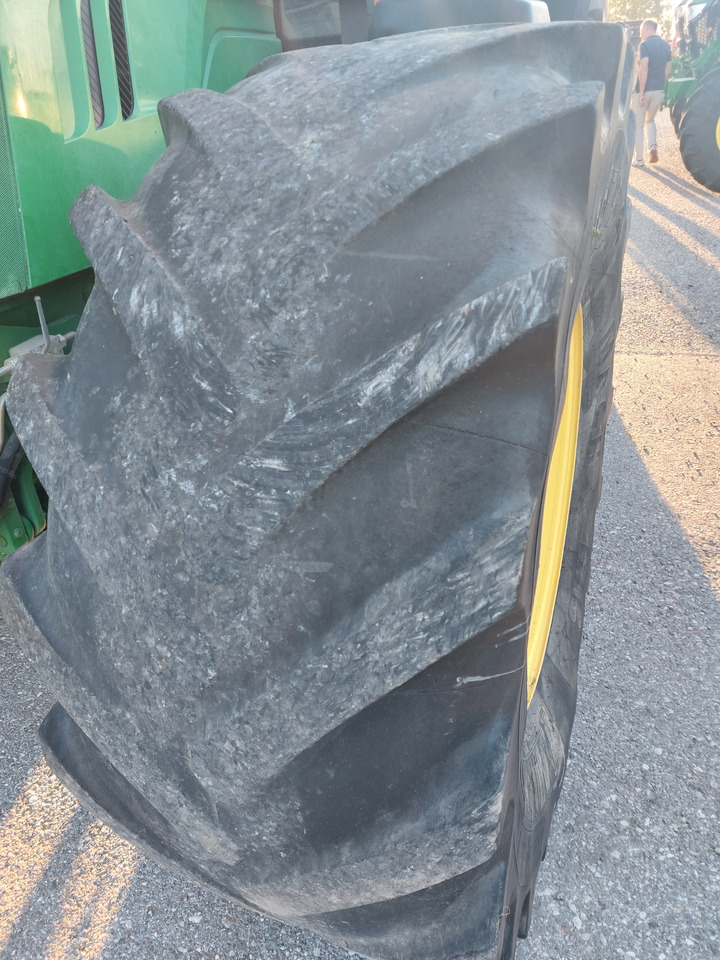 JOHN DEEREE 6210R - Tracteur agricole: photos 5 JOHN DEEREE 6210R - Tracteur agricole: photos 5