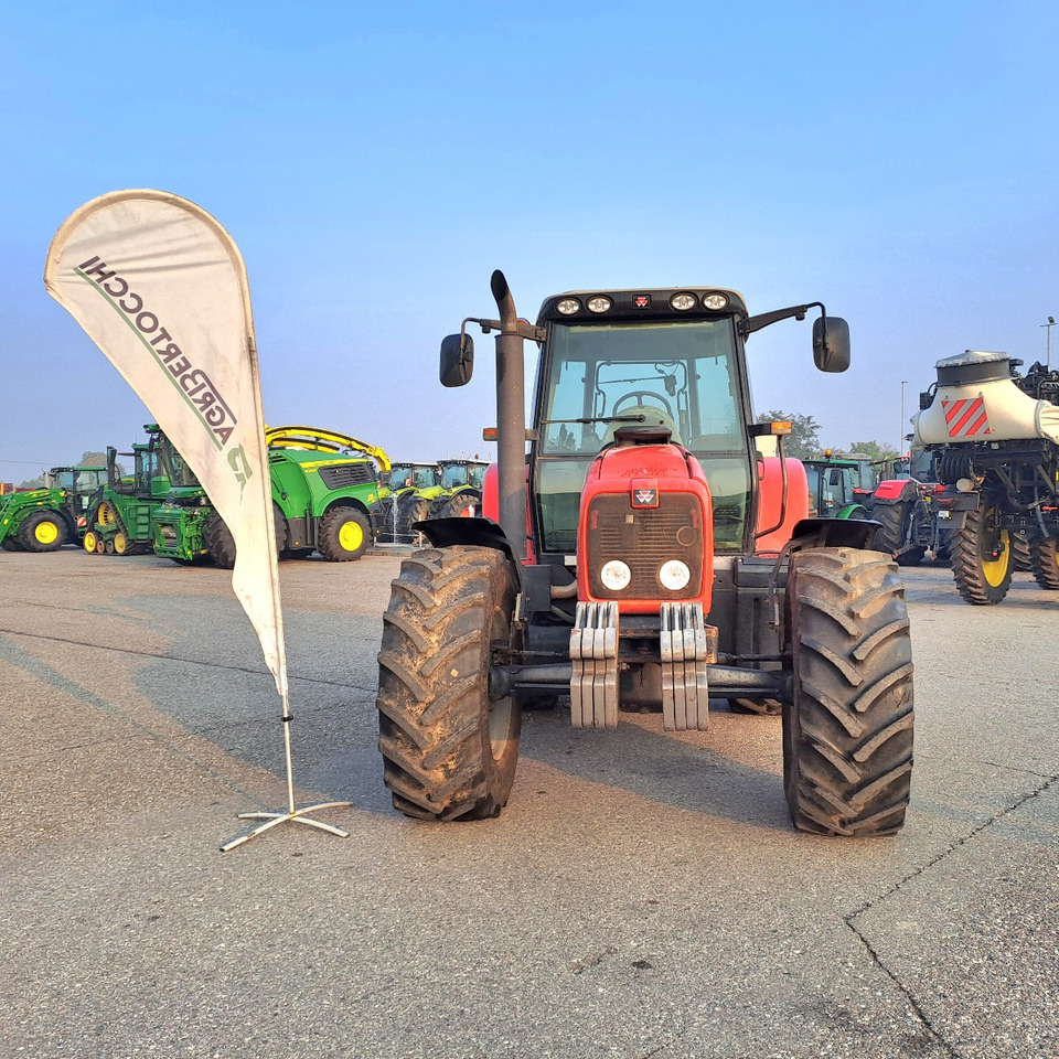 MASSEY FERGUSON 6465 DYNA 6 - Tracteur agricole: photos 2 MASSEY FERGUSON 6465 DYNA 6 - Tracteur agricole: photos 2