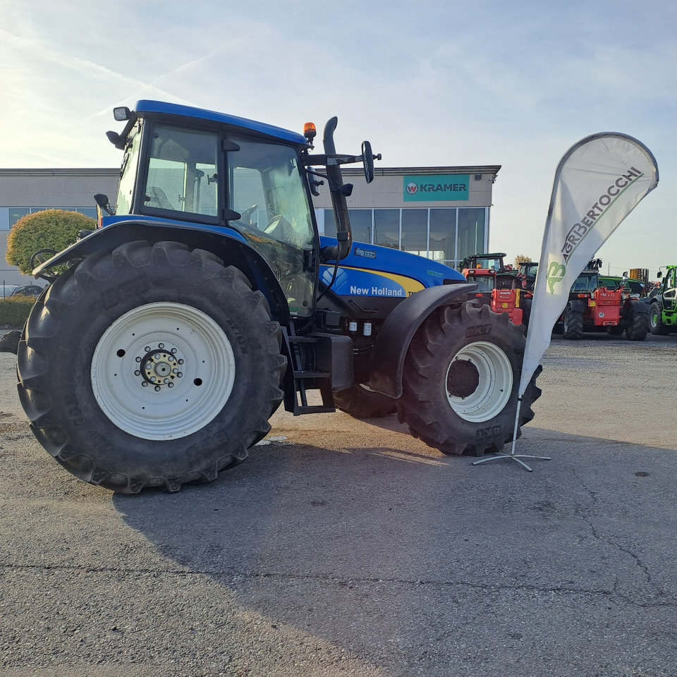 NEW HOLLAND TM 190 - Tracteur agricole: photos 4 NEW HOLLAND TM 190 - Tracteur agricole: photos 4
