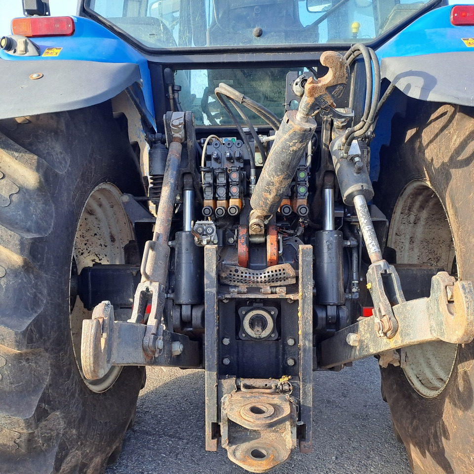 NEW HOLLAND TM 190 - Tracteur agricole: photos 5 NEW HOLLAND TM 190 - Tracteur agricole: photos 5