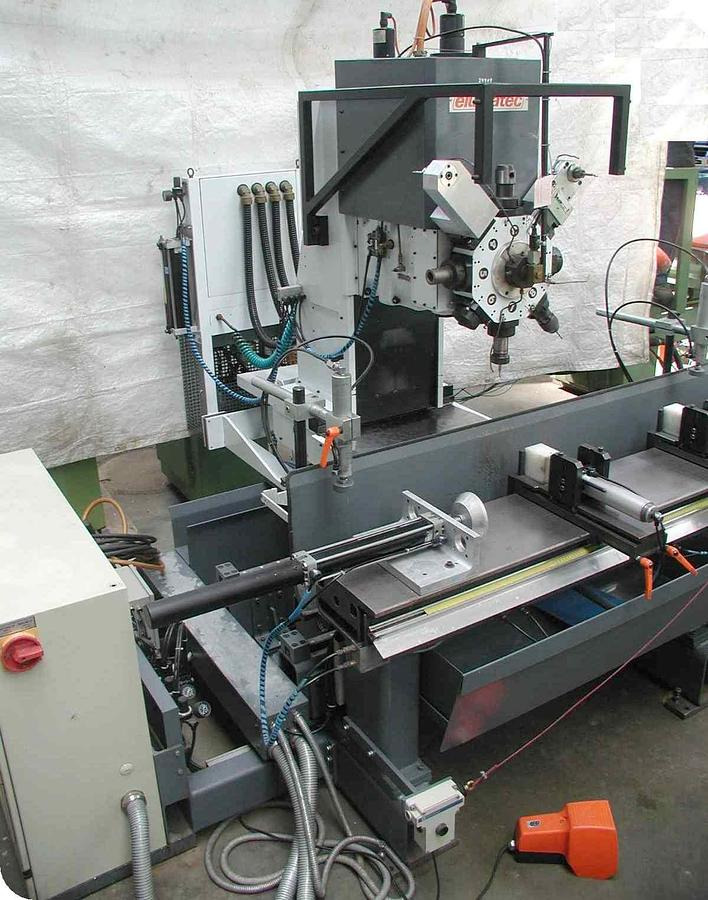 CNC-Stab-Bearbeitungszentrum ELU - Centre d'usinage: photos 2 CNC-Stab-Bearbeitungszentrum ELU - Centre d'usinage: photos 2