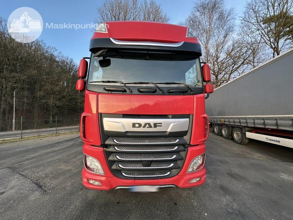 DAF XF 530 - Camion porte-conteneur/ Caisse mobile: photos 4 DAF XF 530 - Camion porte-conteneur/ Caisse mobile: photos 4