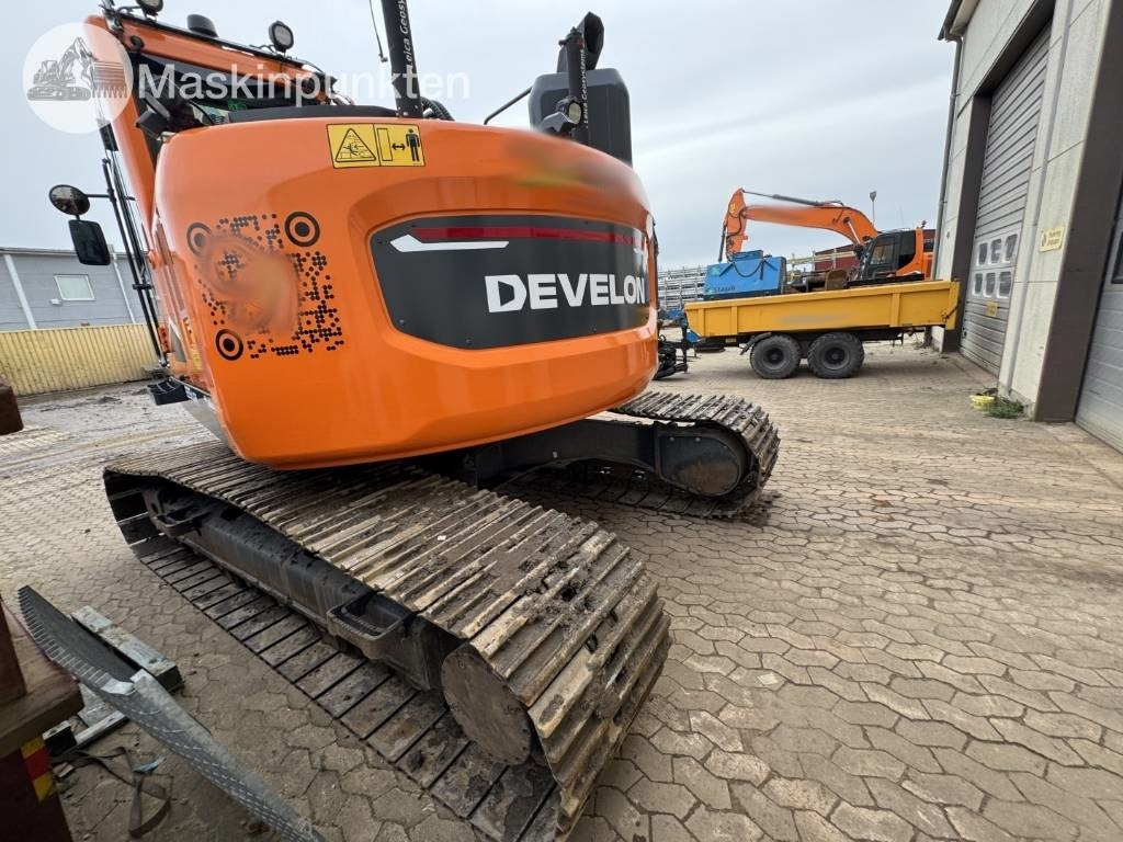 Develon DX 235 LCR - Pelle sur chenille: photos 3 Develon DX 235 LCR - Pelle sur chenille: photos 3