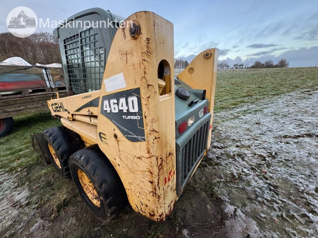 Gehl 4640 Turbo med grävaggregat - Mini chargeuse: photos 2 Gehl 4640 Turbo med grävaggregat - Mini chargeuse: photos 2