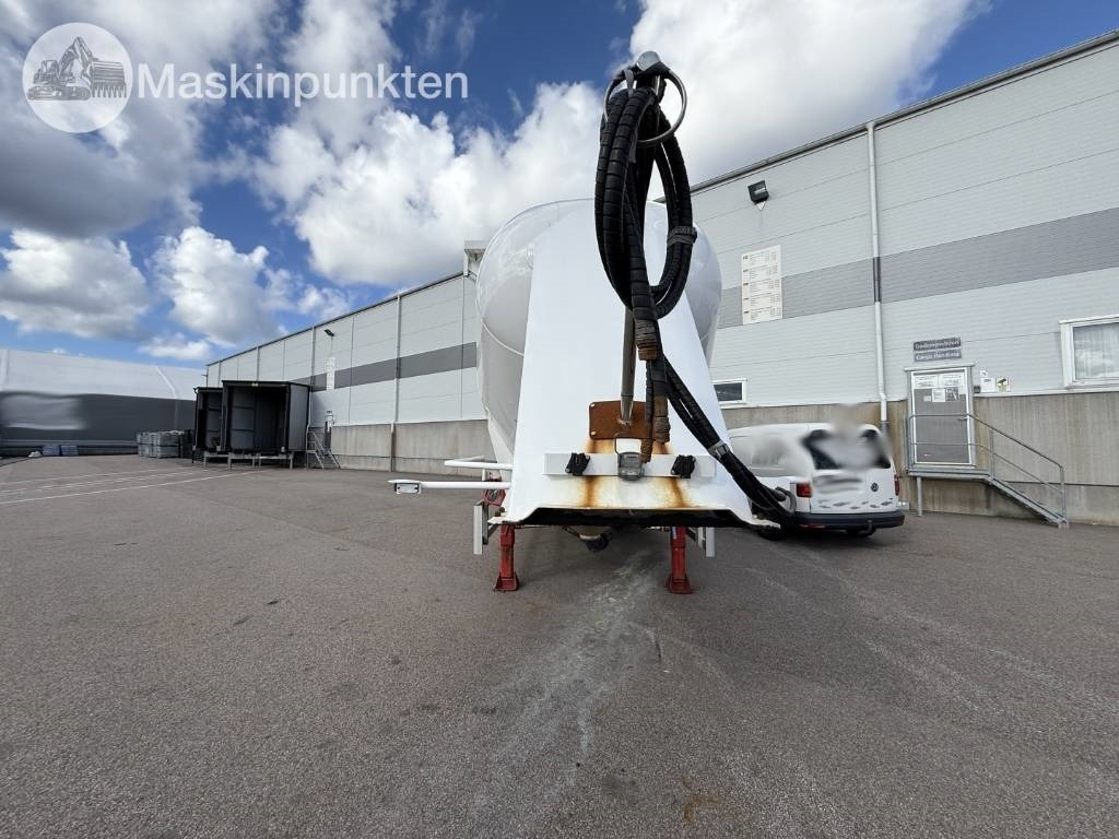 Interconsult Tanktrailer - Semi-remorque citerne: photos 5 Interconsult Tanktrailer - Semi-remorque citerne: photos 5