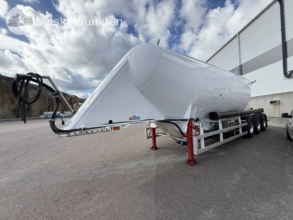 Interconsult Tanktrailer - Semi-remorque citerne: photos 1 Interconsult Tanktrailer - Semi-remorque citerne: photos 1