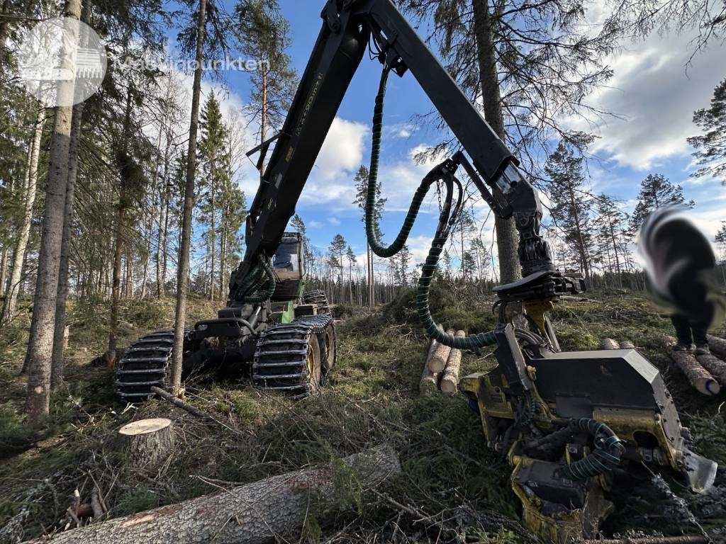 John Deere 1470 G - Abatteuse: photos 3 John Deere 1470 G - Abatteuse: photos 3