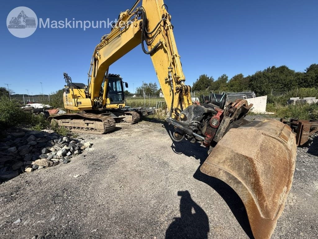Komatsu PC 210 LC-11 - Pelle sur chenille: photos 1 Komatsu PC 210 LC-11 - Pelle sur chenille: photos 1