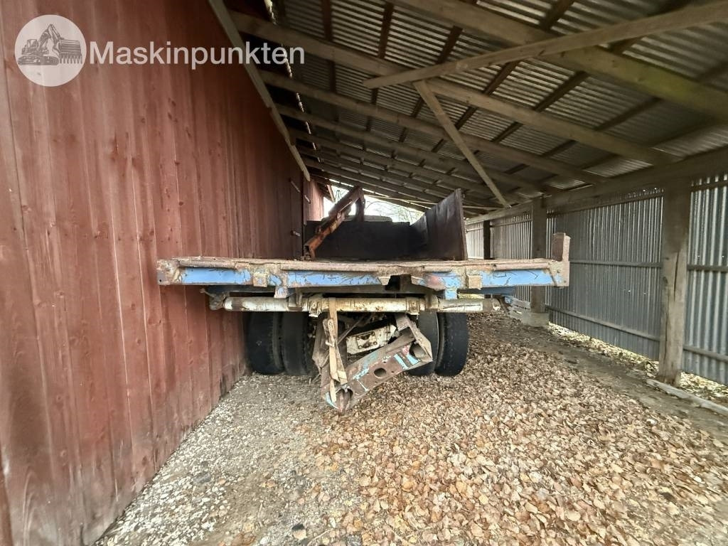 Scania LS 76 kranbil - Camion grue: photos 5 Scania LS 76 kranbil - Camion grue: photos 5