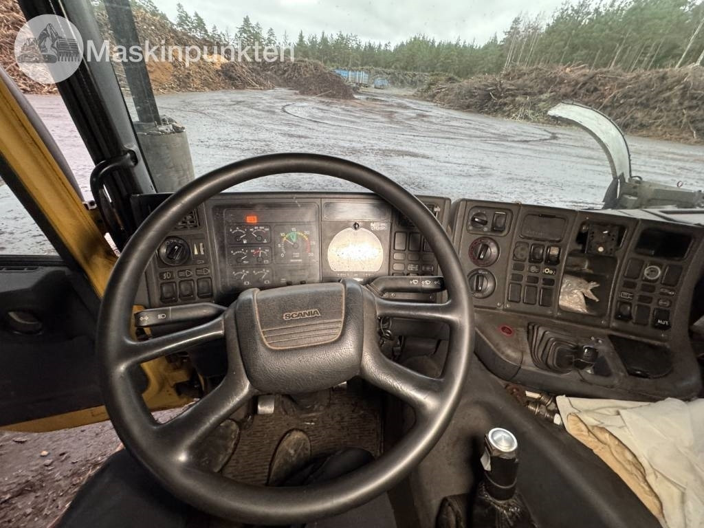 Scania P 124 G med Timberman  en leasing occasion Scania P 124 G med Timberman: photos 43