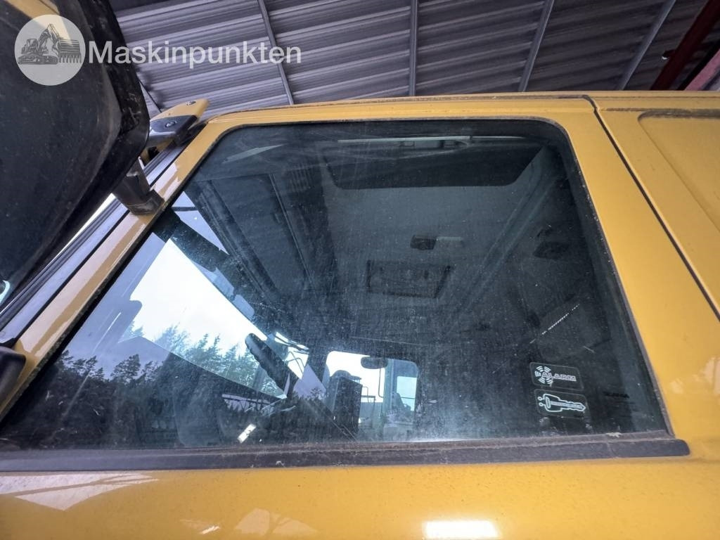 Scania P 124 G med Timberman  en leasing occasion Scania P 124 G med Timberman: photos 38