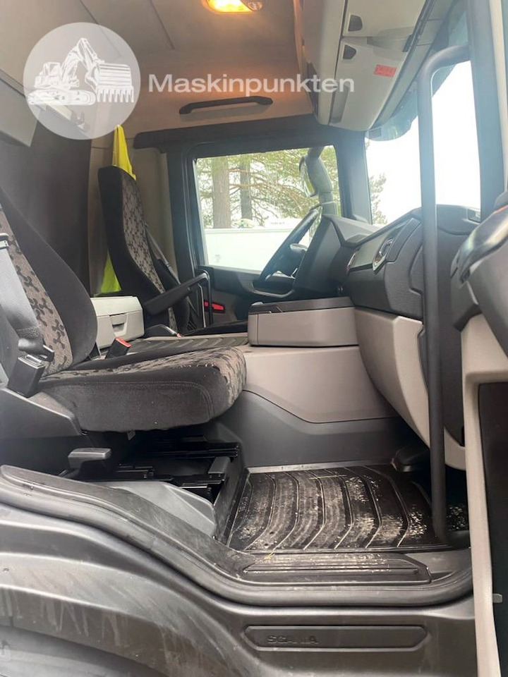 Camion fourgon Scania P 250: photos 39