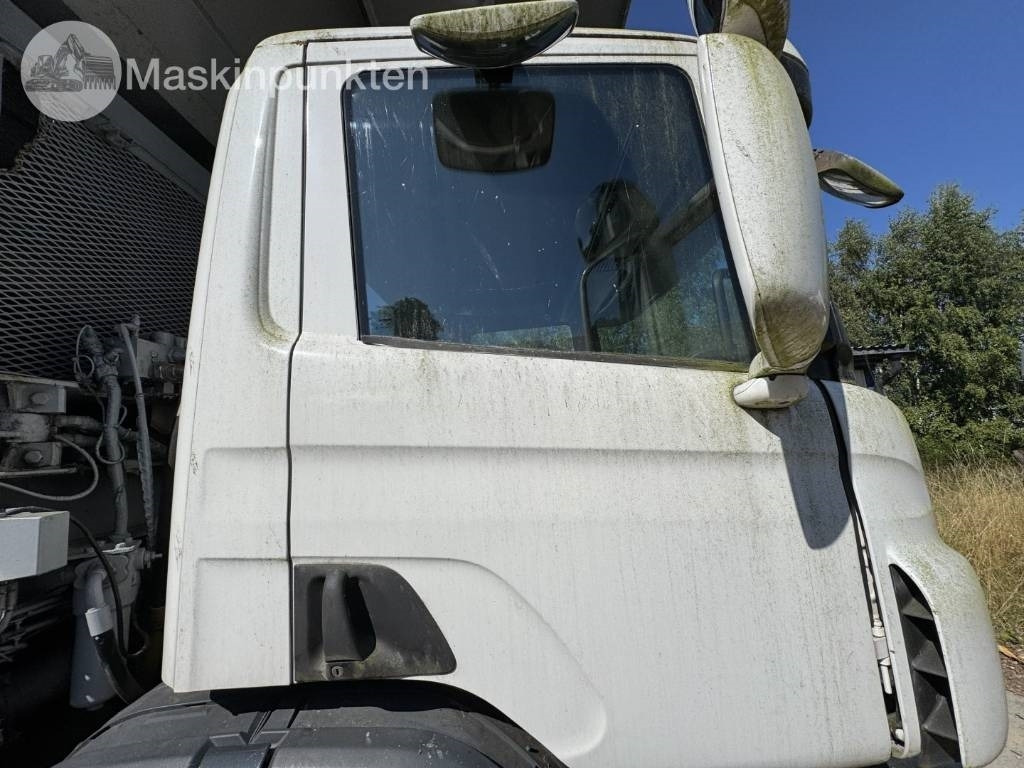 Benne à ordures ménagères Scania P 420 GB: photos 29