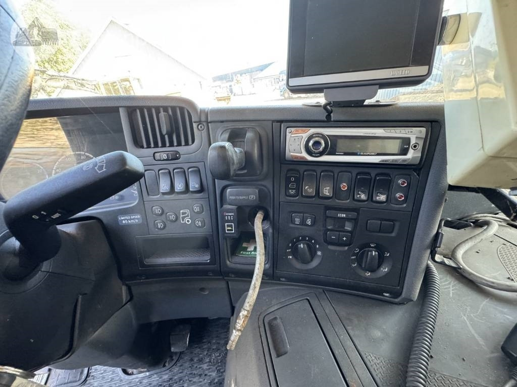 Benne à ordures ménagères Scania P 420 GB: photos 38