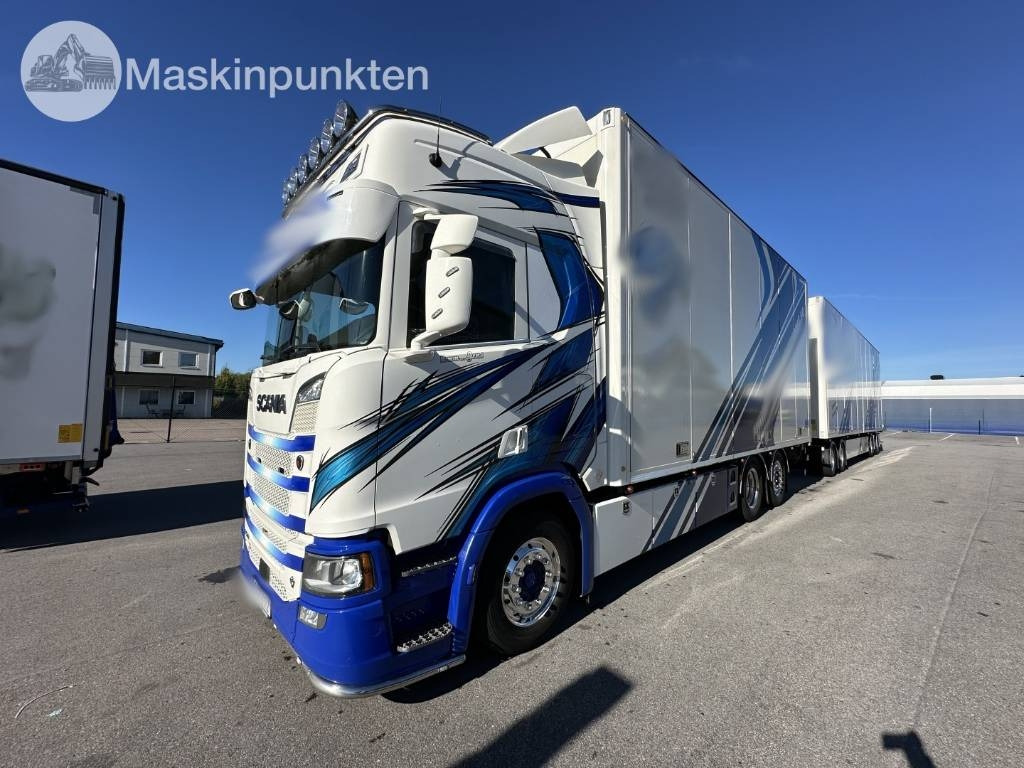 Scania R 520 - Camion fourgon: photos 1 Scania R 520 - Camion fourgon: photos 1
